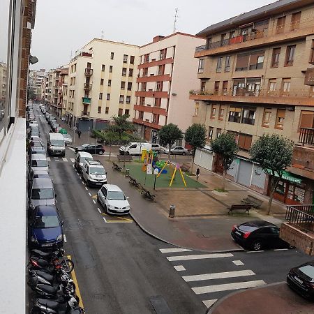 Apartamento Costa Vasca Las Arenas Getxo Extérieur photo