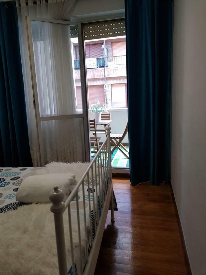 Apartamento Costa Vasca Las Arenas Getxo Extérieur photo